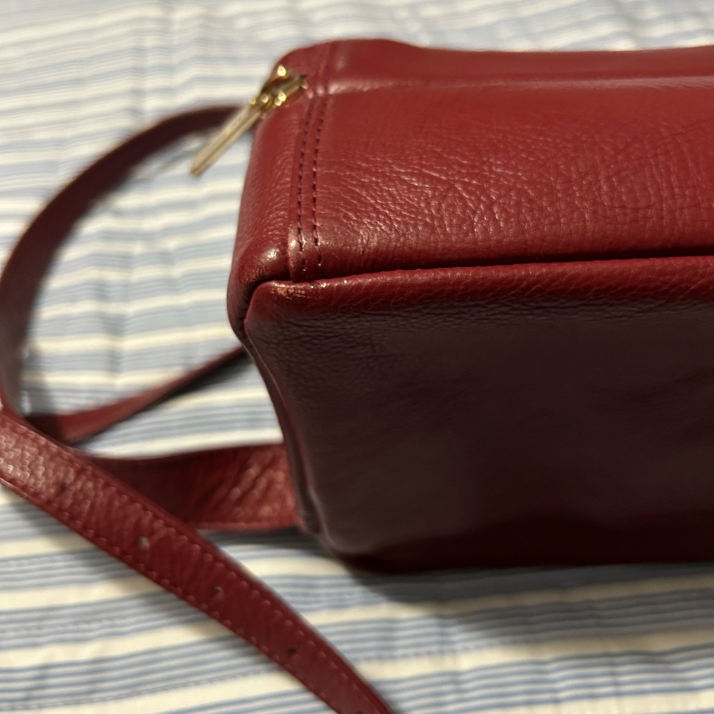Levenger Burgundy Leather Crossbody ~ good condition! - Picture 11 of 12